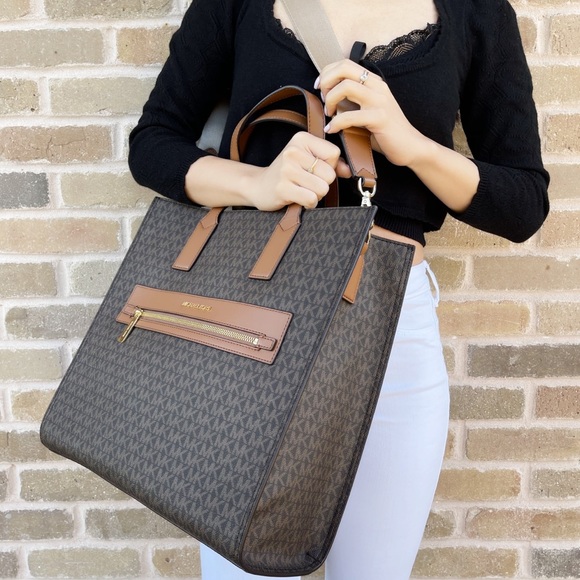 Gaby’sBags💕NWT Michael Kors XL Tote Satchel bag - Picture 5 of 9